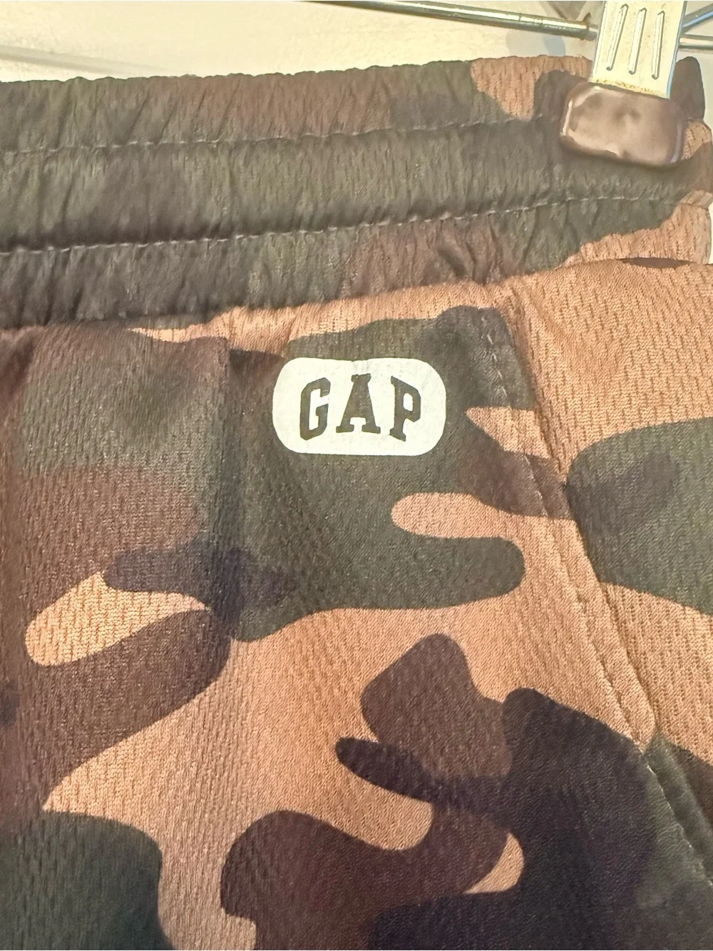 GapFit Boys Camo Athletic Basketball Shorts Size L 10-11